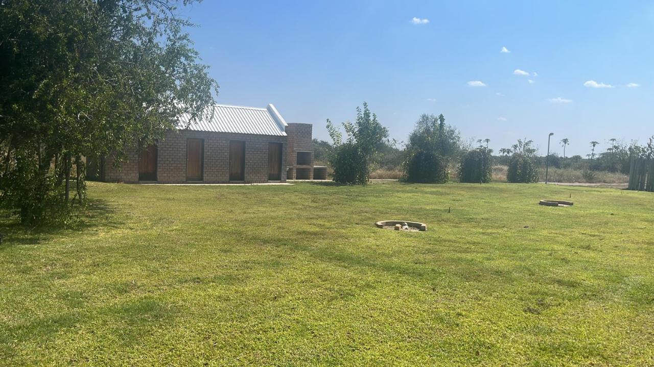 Conductor'S Inn Tsumeb Exteriör bild