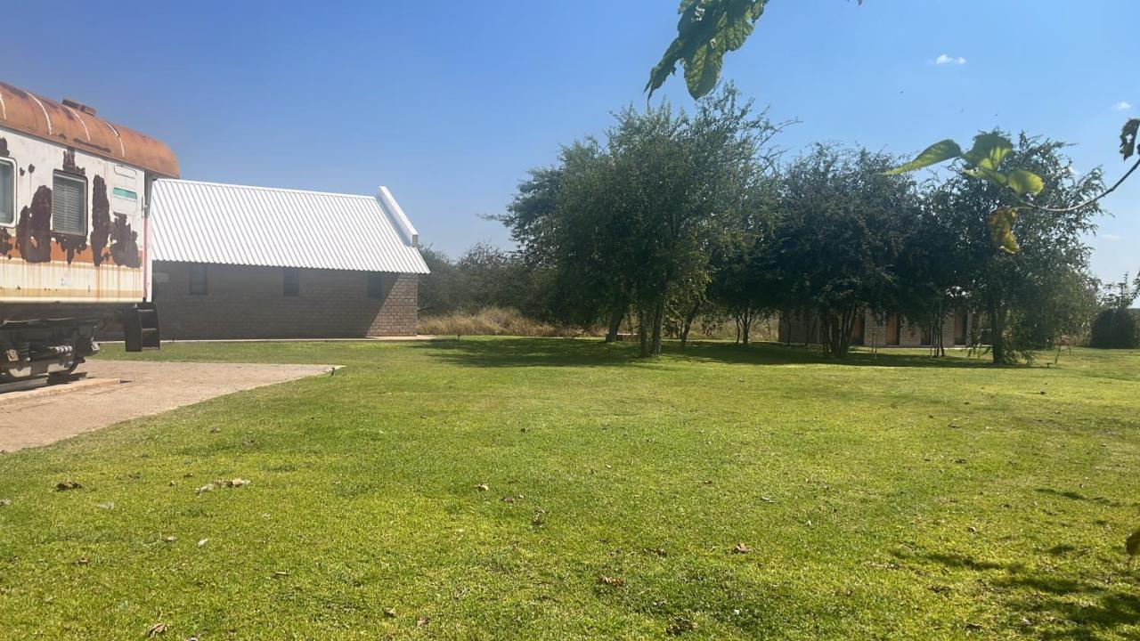 Conductor'S Inn Tsumeb Exteriör bild