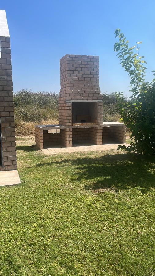 Conductor'S Inn Tsumeb Exteriör bild